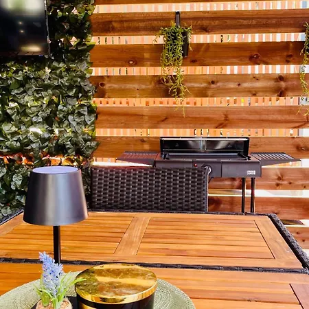 Mona Mobile 別荘 トゥラニ