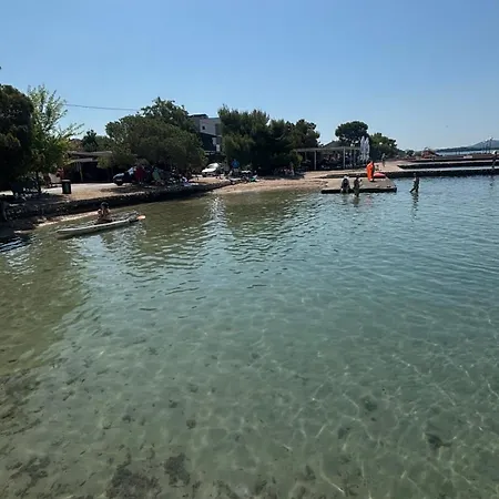 Mona Mobile Vikendica *