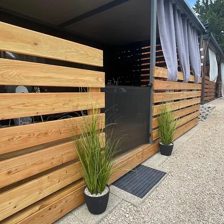 Mona Mobile * トゥラニ